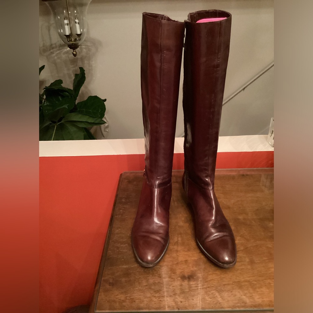 Salvatore Ferragamo women’s Brown leather boots, size 9 1/2 AAAA - Picture 2 of 7